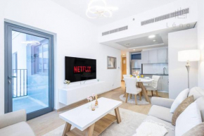 Sleek 2BR with Cycling Paths